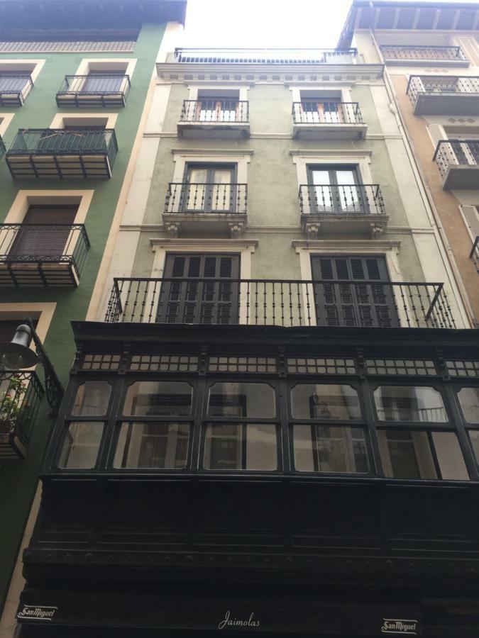 Atico Estafeta Apartment ปัมโปลนา ภายนอก รูปภาพ